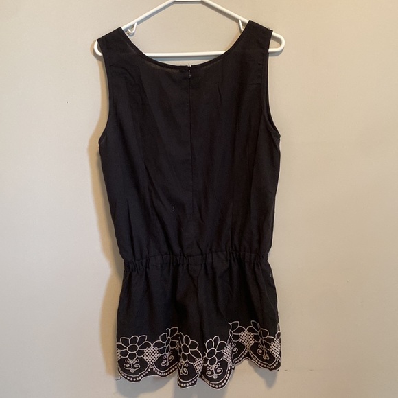 Black romper - Picture 3 of 3